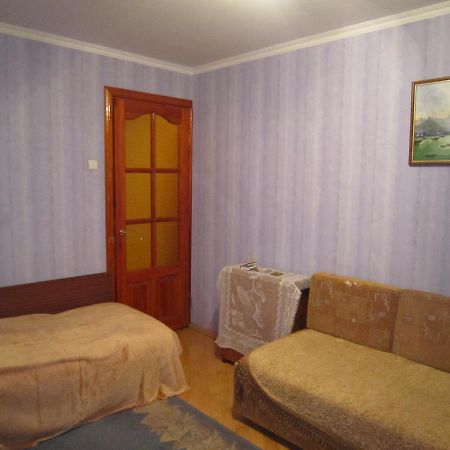 Apartment On Sovetskoy Konstitutsii 15 布雷斯特 外观 照片