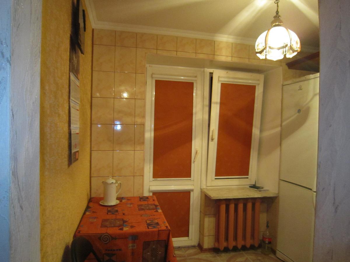 Apartment On Sovetskoy Konstitutsii 15 布雷斯特 外观 照片